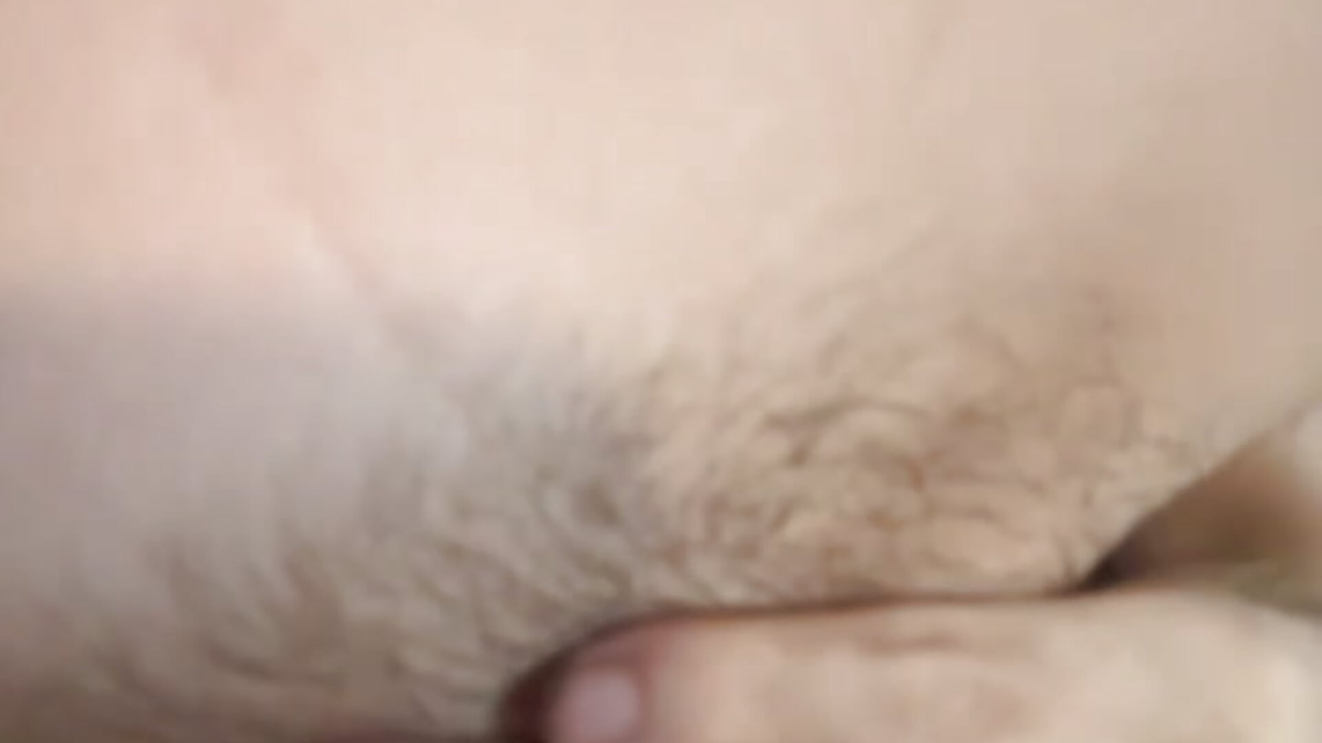 1F48DE33-6775-43FE-8AD3-0E8664F3228C - video allysssabennet kameramallilta