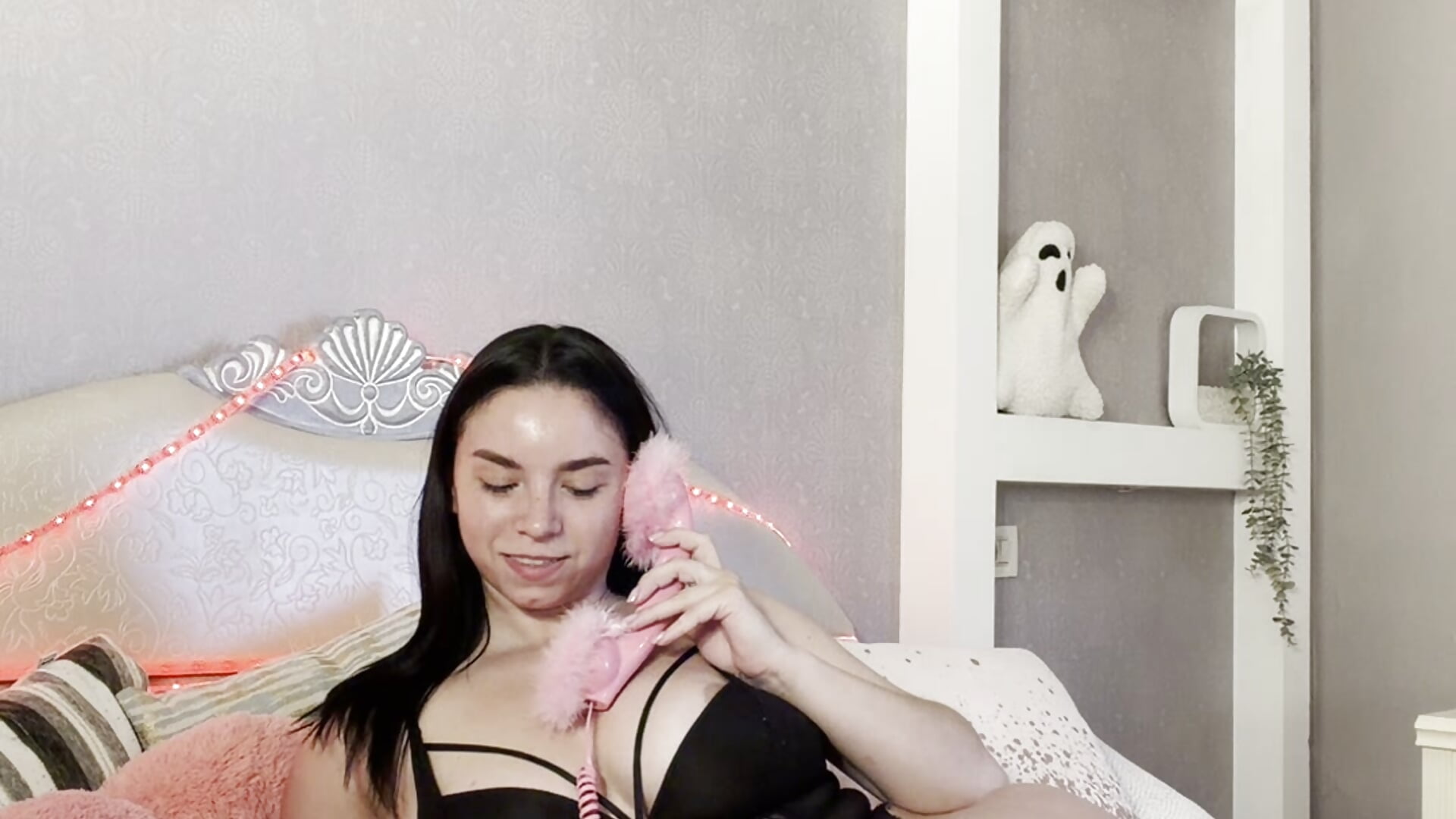 Telephone conversation – video modela na kameri Liliashyy