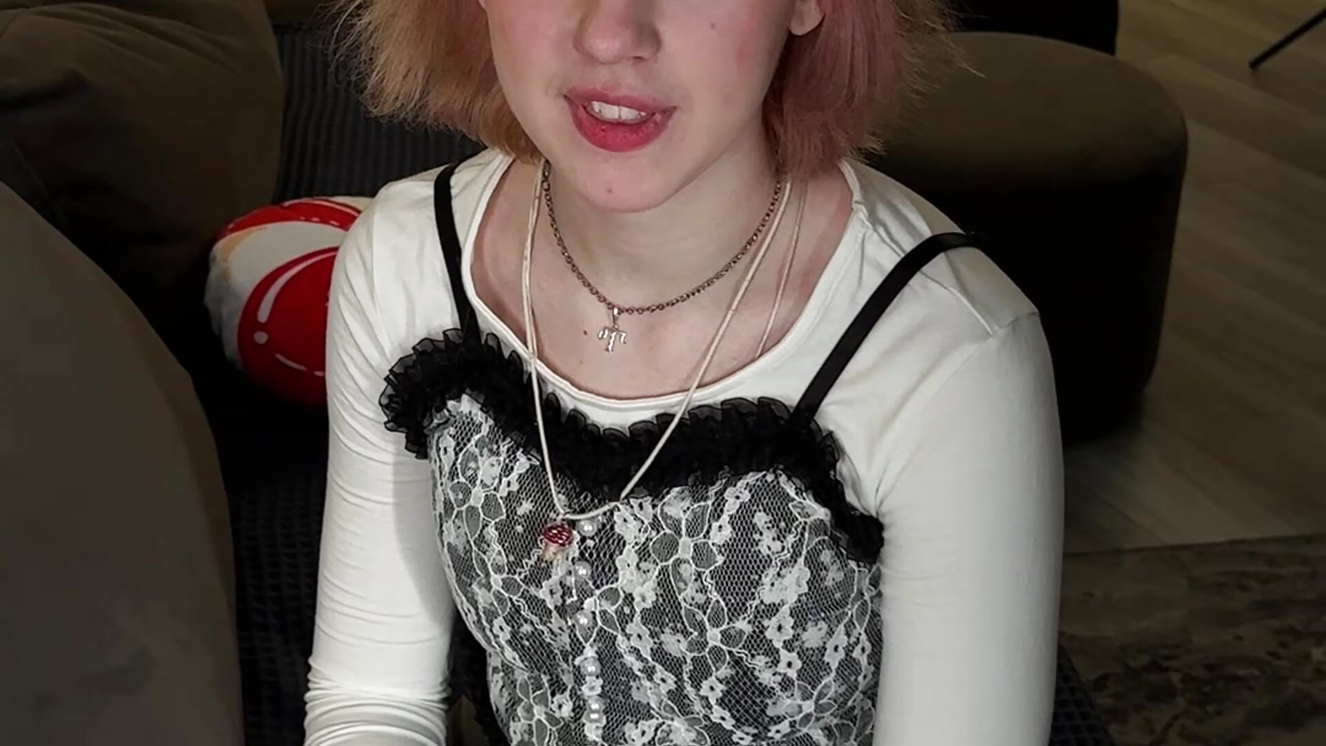 hi, bb) - βίντεο μοντέλου JuleeDutil