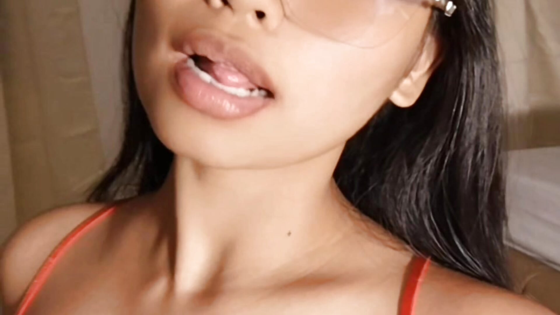 HnVideoEditor_2026_04_01_151345355 - video by zafarina_18 cam model