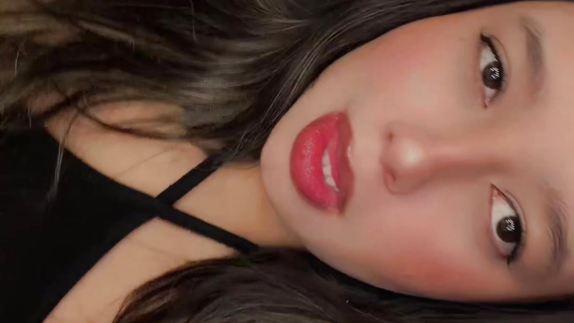 🖤 - видео от уебкам модела Lusty_Lunaa