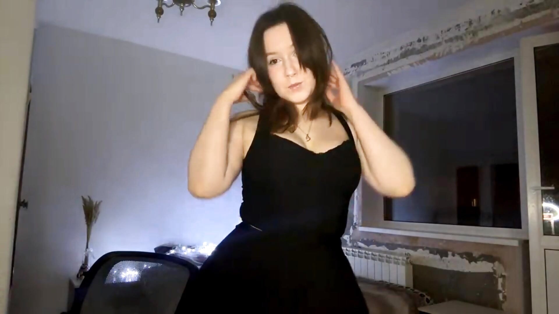 Some sexual moves - video van SatinyStoic cam-model