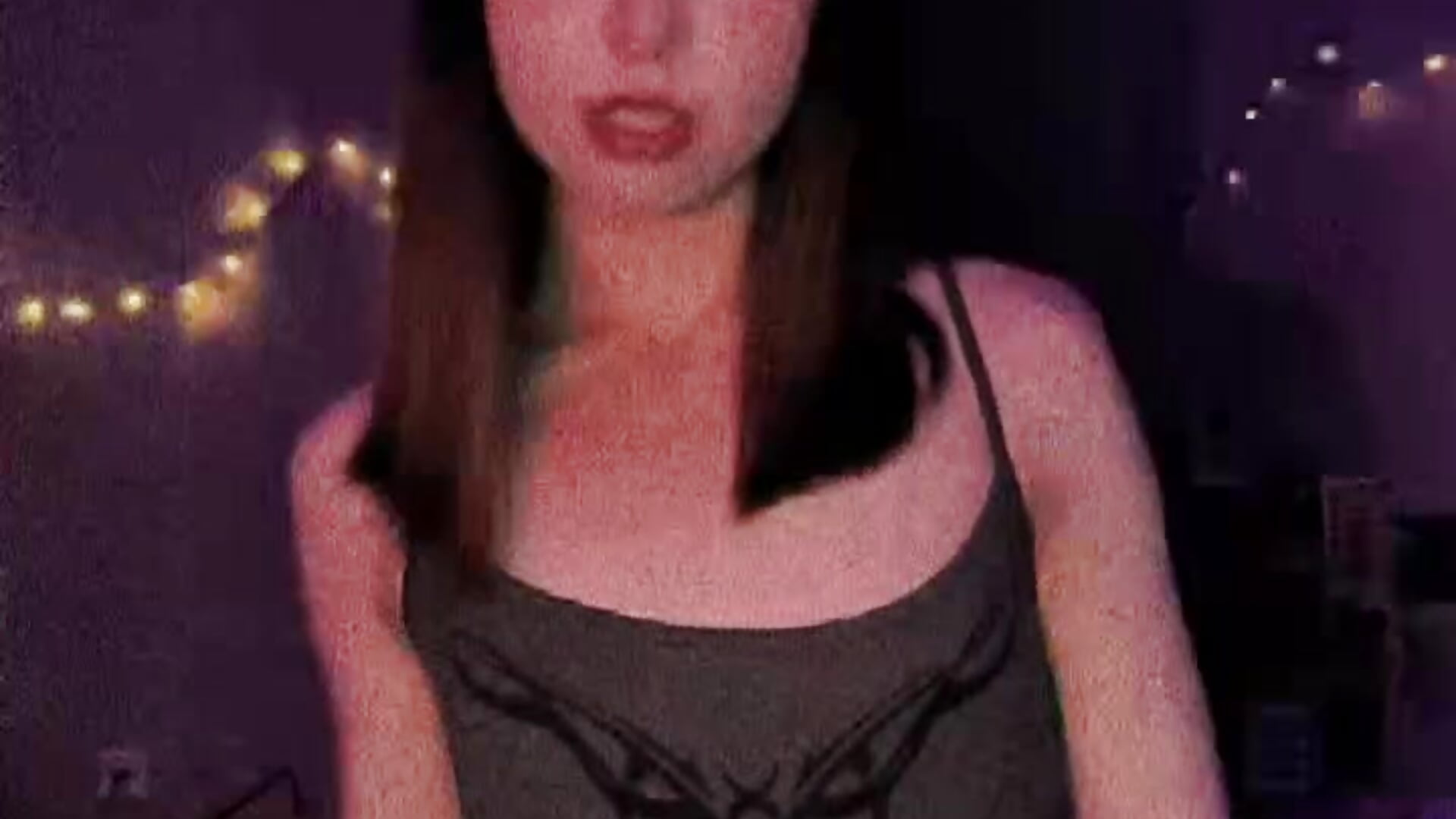 Lipstick #10 - video by MoonRavelle cam model