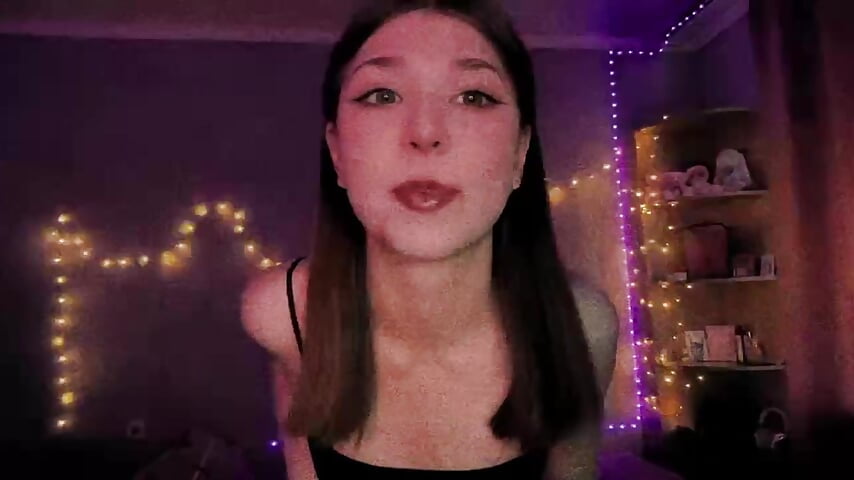 Lipstick #3 - video by MoonRavelle cam model