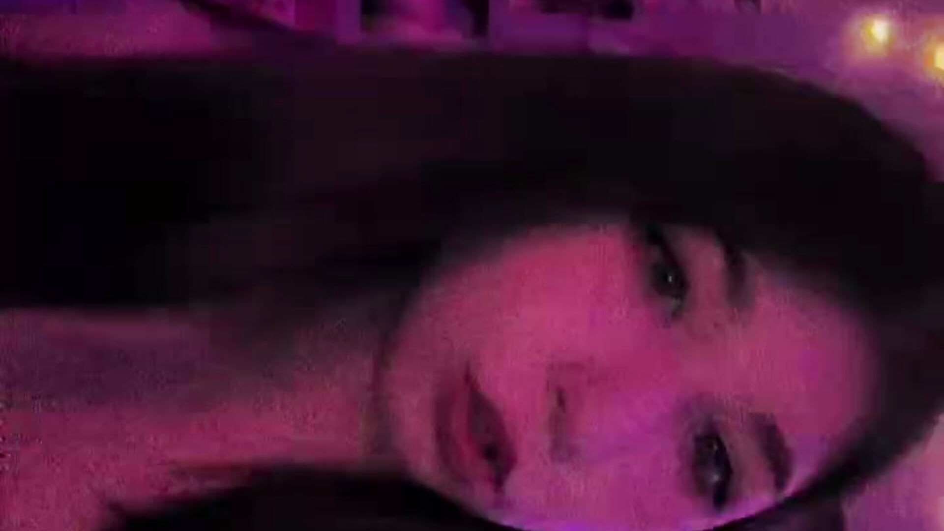 Lipstick #17 - video by MoonRavelle cam model