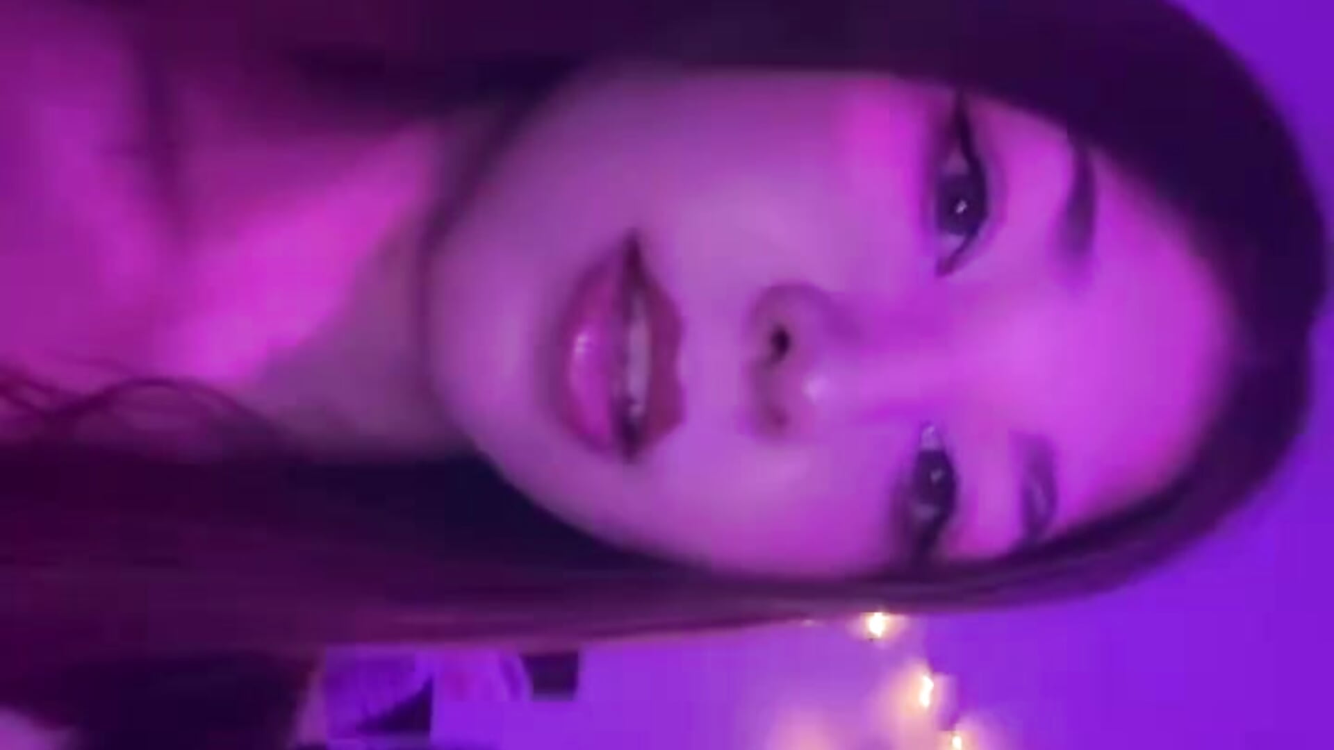 Lipstick #15 - video by MoonRavelle cam model