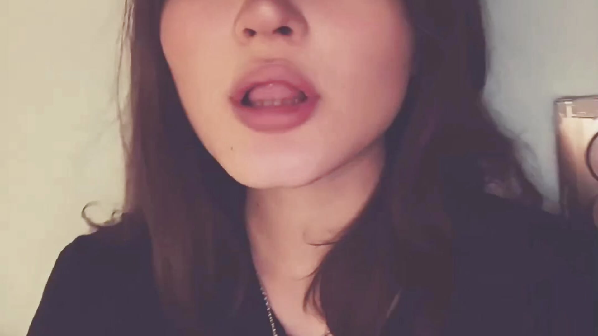 I sing for you – video od webkamerové modelky GussieGoold