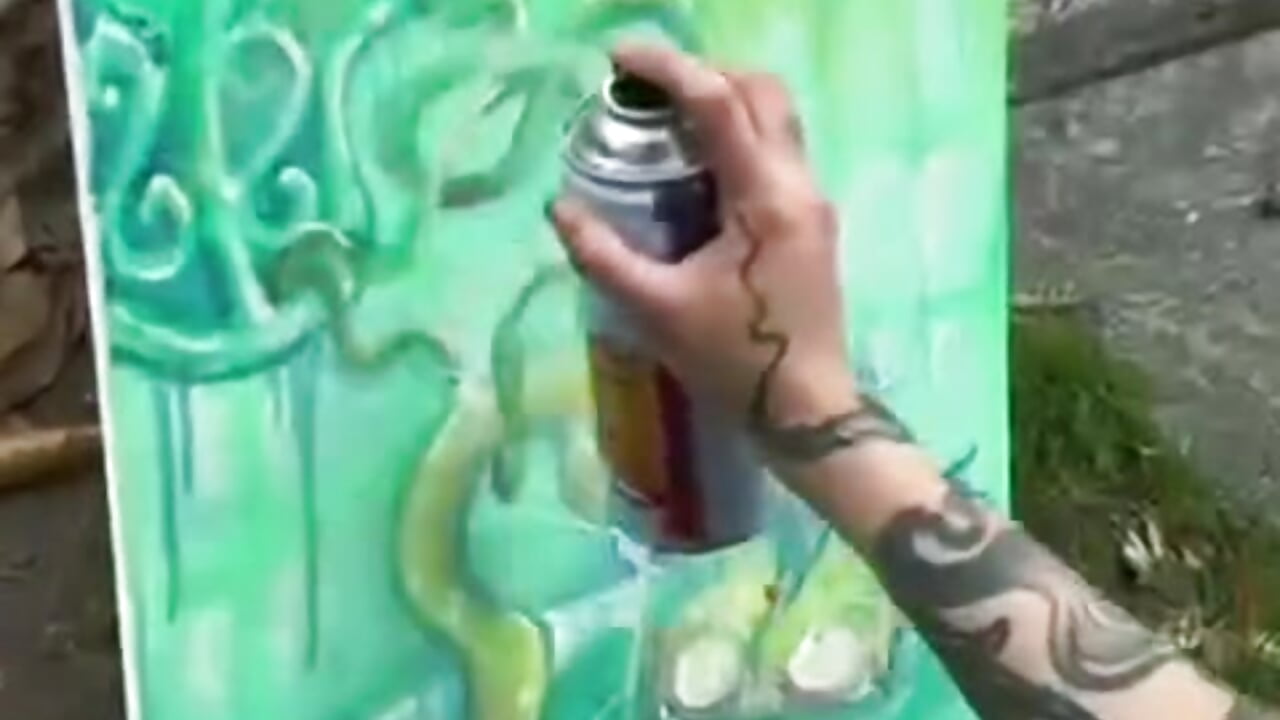 painting in the street - video by Luna_Blooms cam model