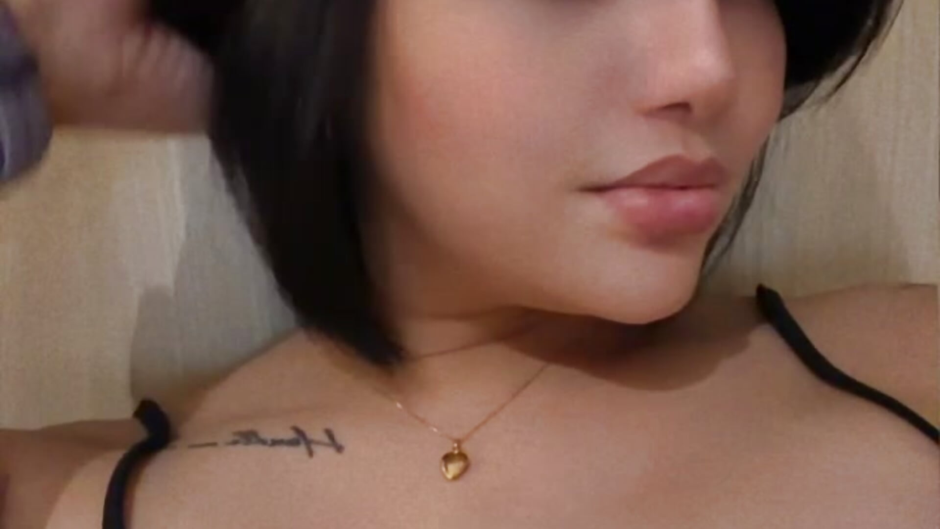 ips-57520233-BA10-48C9-819D-630FEFFA1444 – видео вебкам-модели FemmeFataleMonica