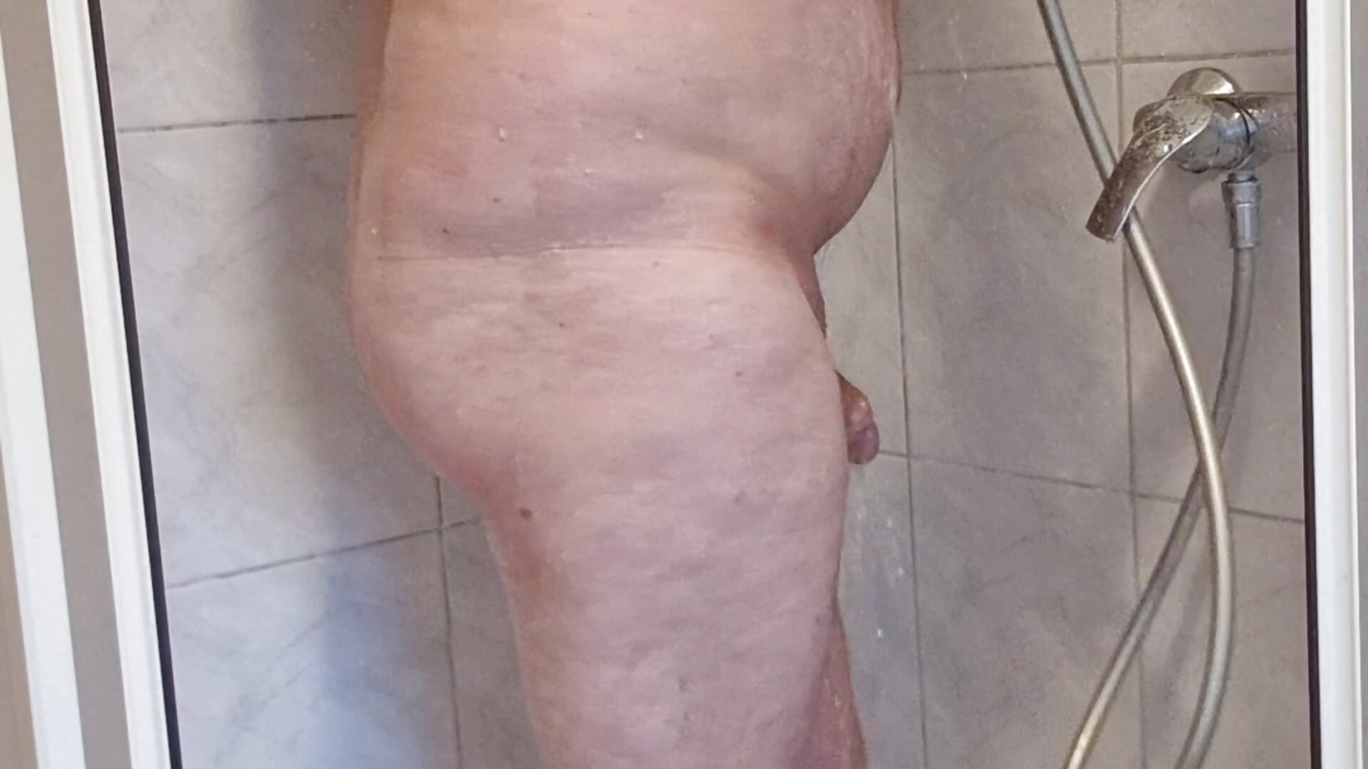 Under shower - vídeo de Inked_Dom modelo de câmara
