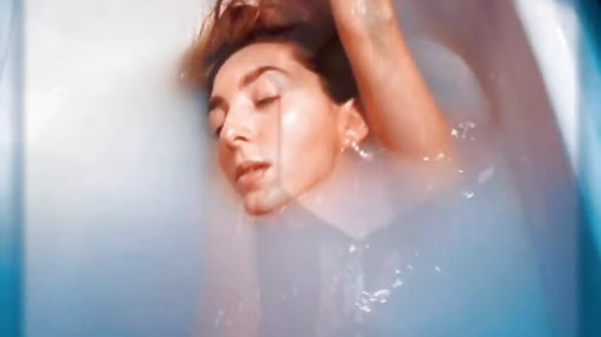 Milk bath 🛁🫧 — filmik Katylicious, modela(-lki) na kamerkach