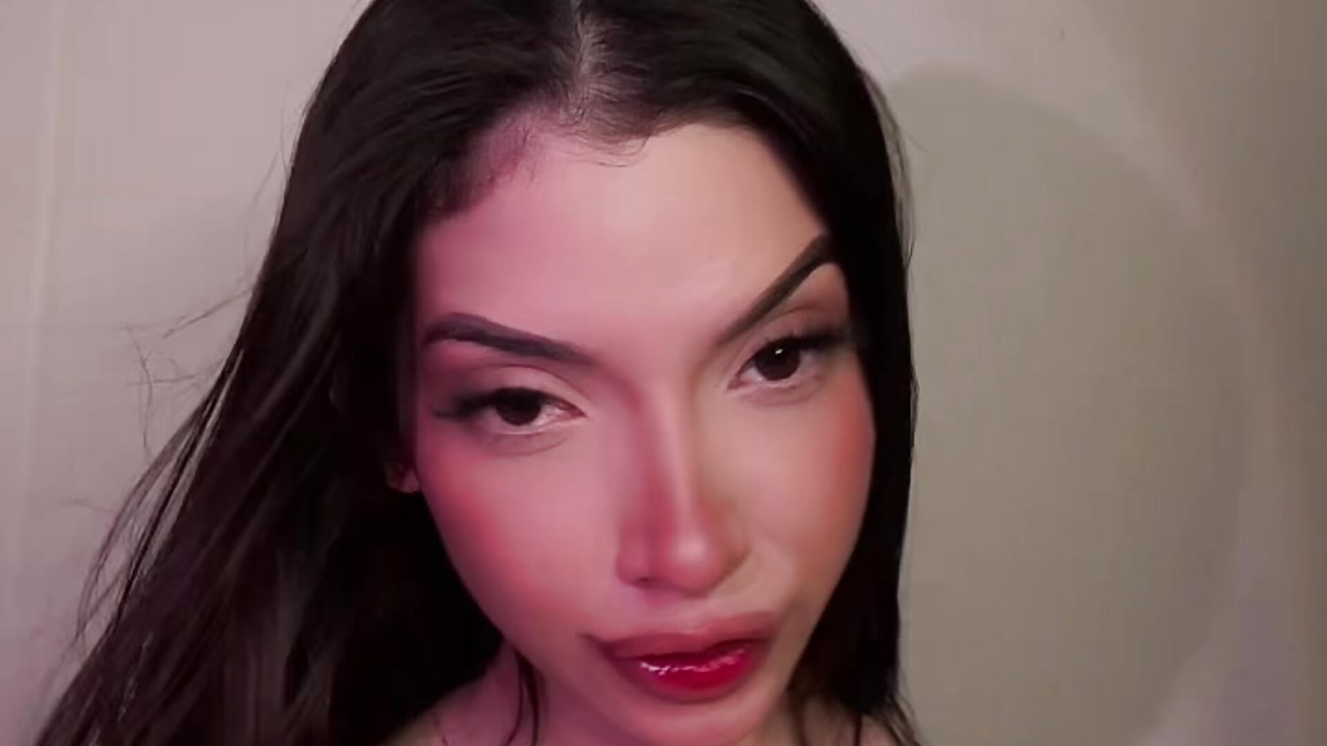 Look that dominates🦊 - فيديو من GiannaMagari_ موديل الكام