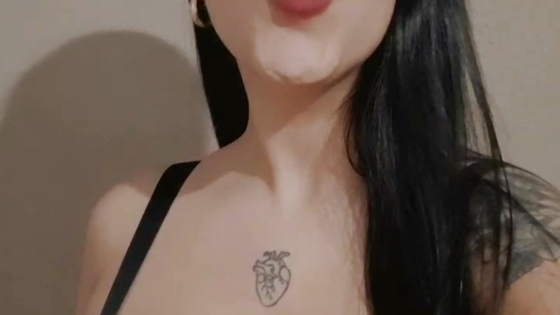 A kiss for you – video af Ruby2119 cam-model