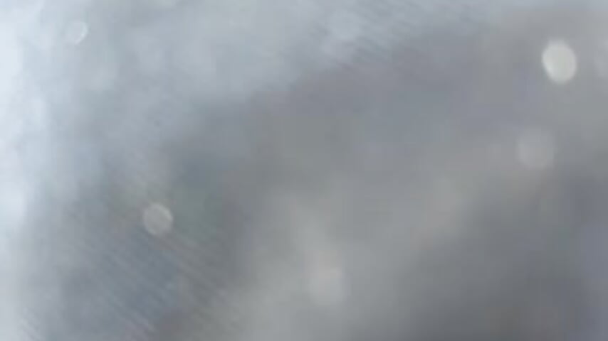 Vídeo em tendência de modelo na câmara allsamb 8491