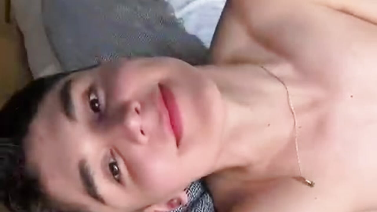 I would be much better in your bed💙 - video by Juandagoom cam model