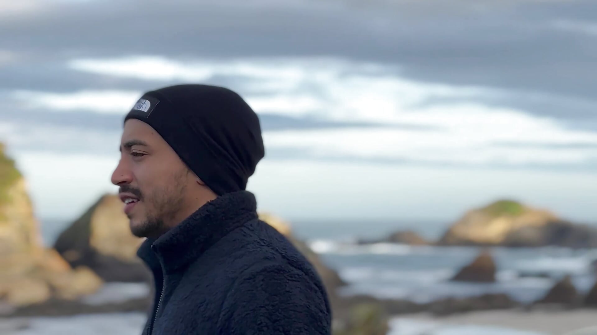 I love traveling ✈️ – video od webkamerové modelky Diego_Latinguy