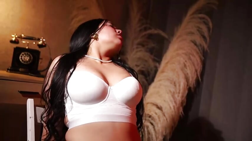 my beautiful body - video di rudyhlowes modella di cam