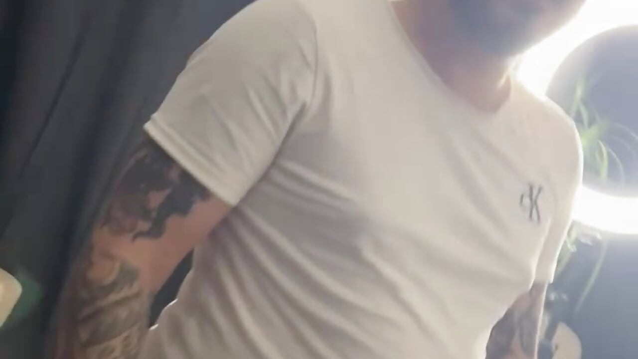 Me - video by I_amAhille cam model