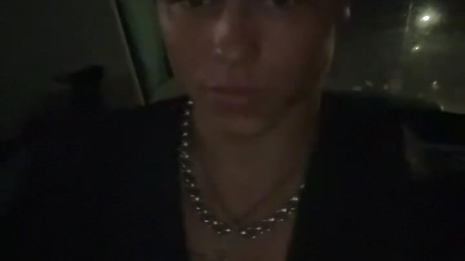 443A398F-B00E-4BD9-86B4-C2B336F66304 - video van bbyljay cam-model