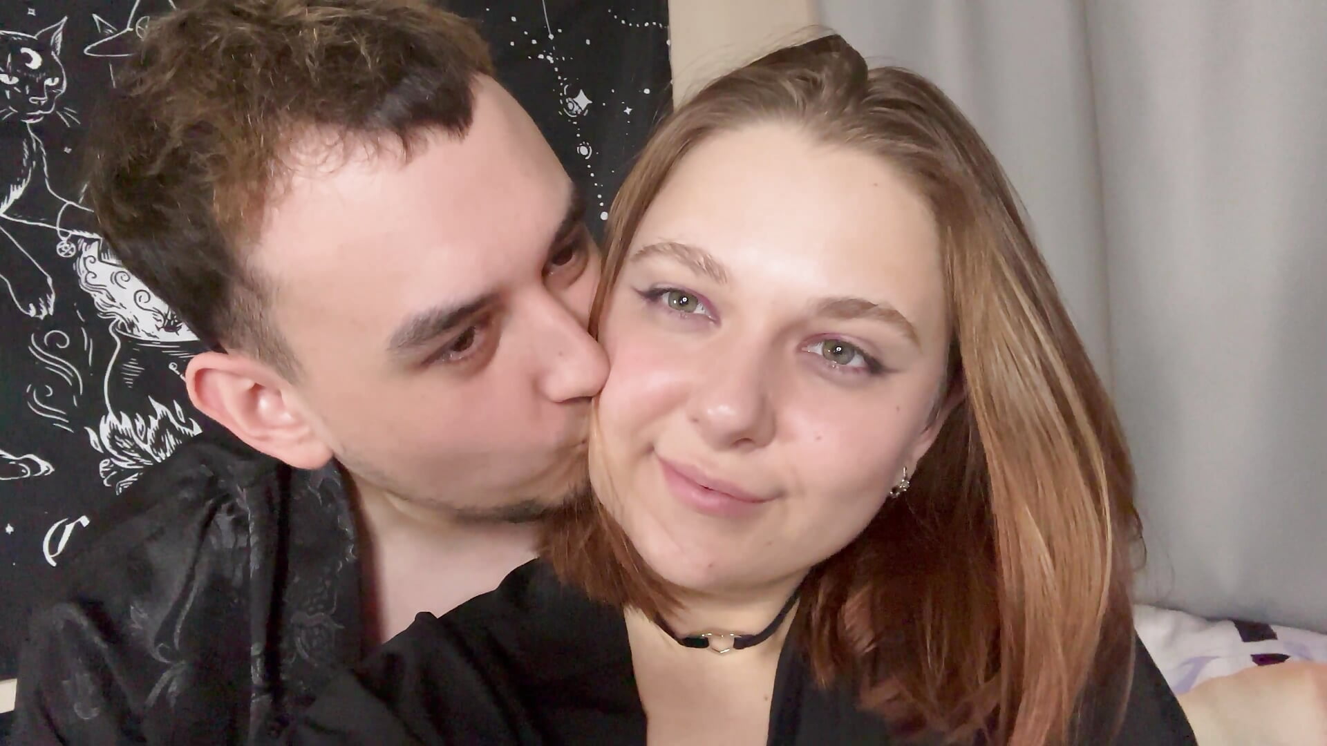 Kiss – video af Dylan_Chloe cam-model