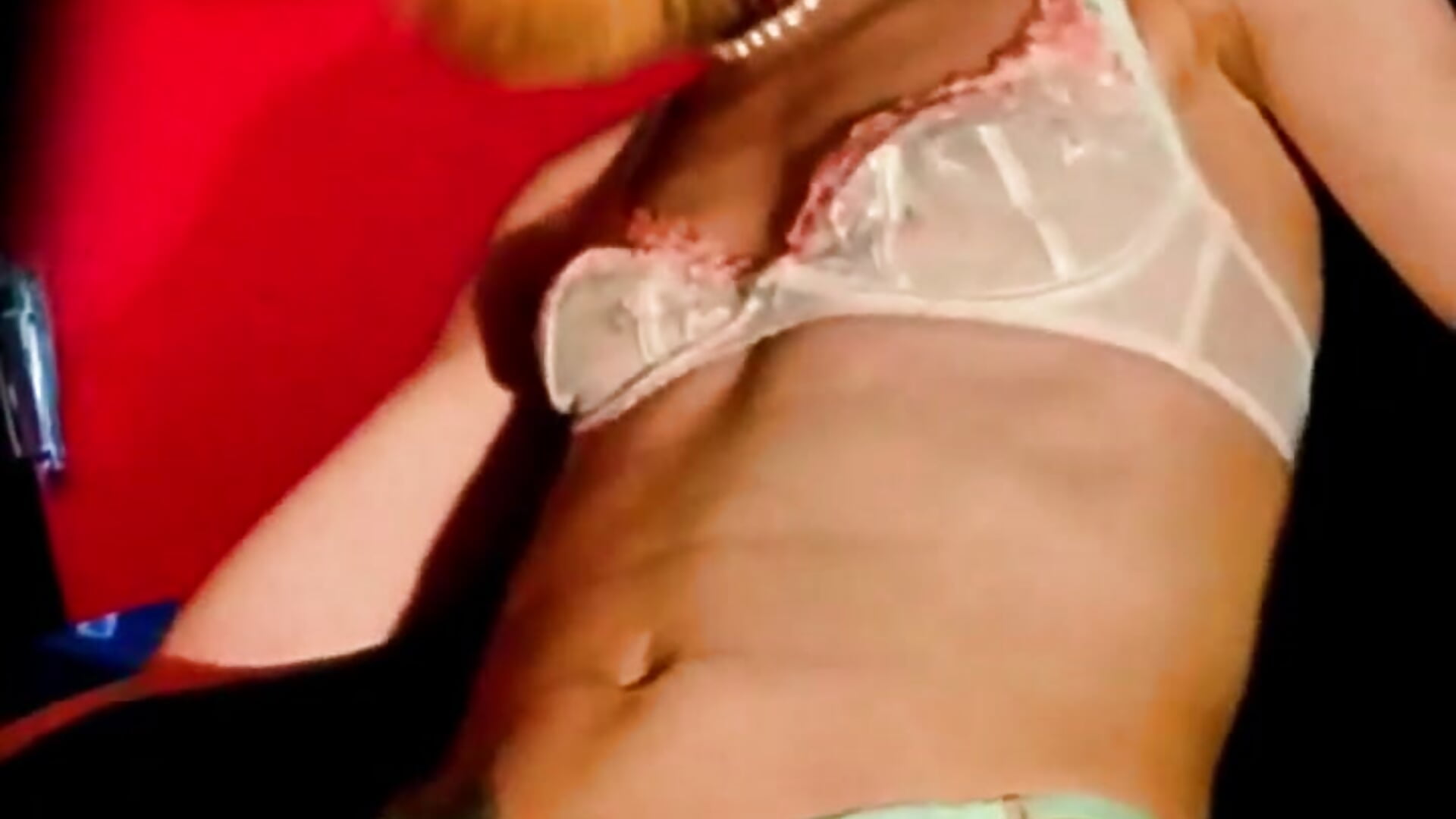 😻Lingerie & Sexy for Spring Vibes 👑✨ - video by geeniieontop cam model