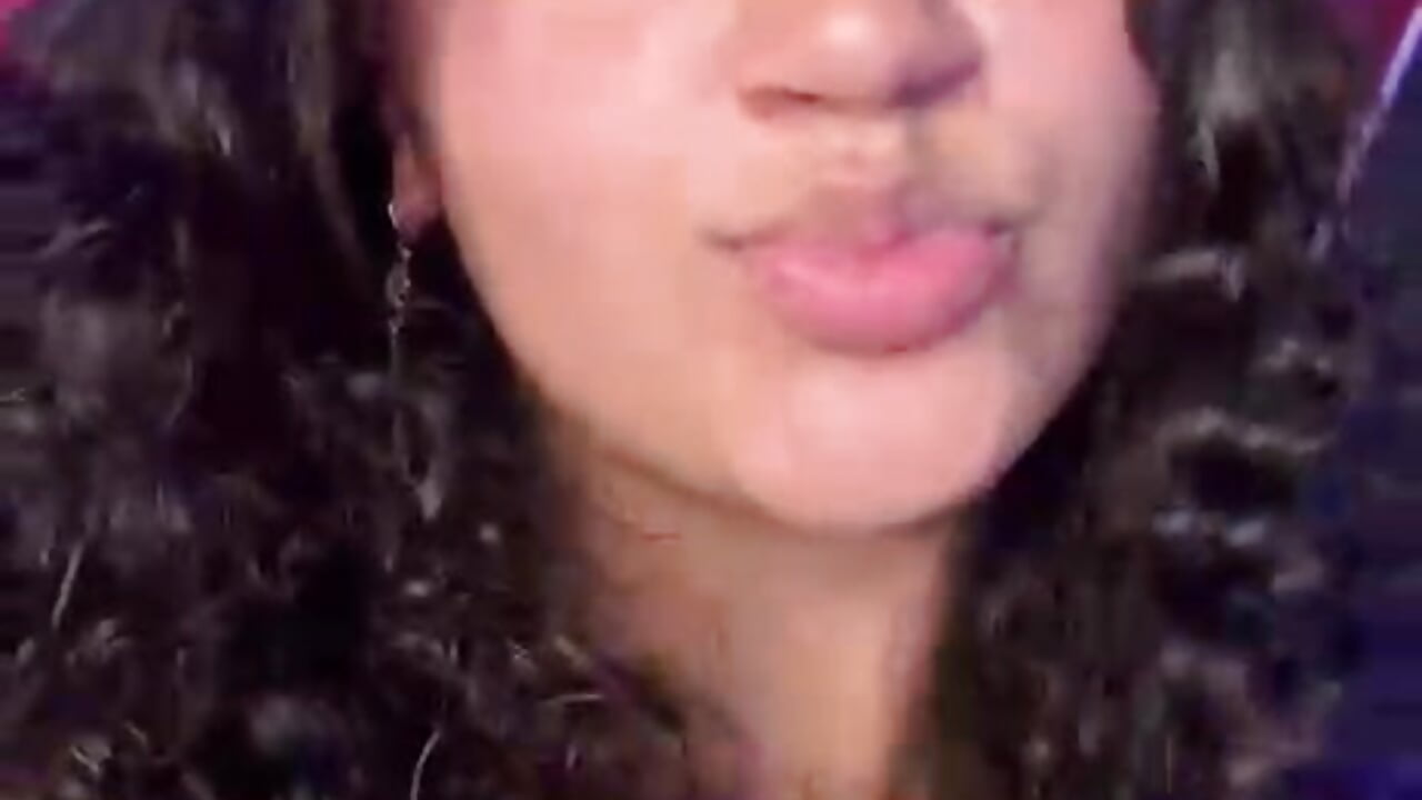 Vaithiare Hot – video modela na kameri Vaithiare_LS