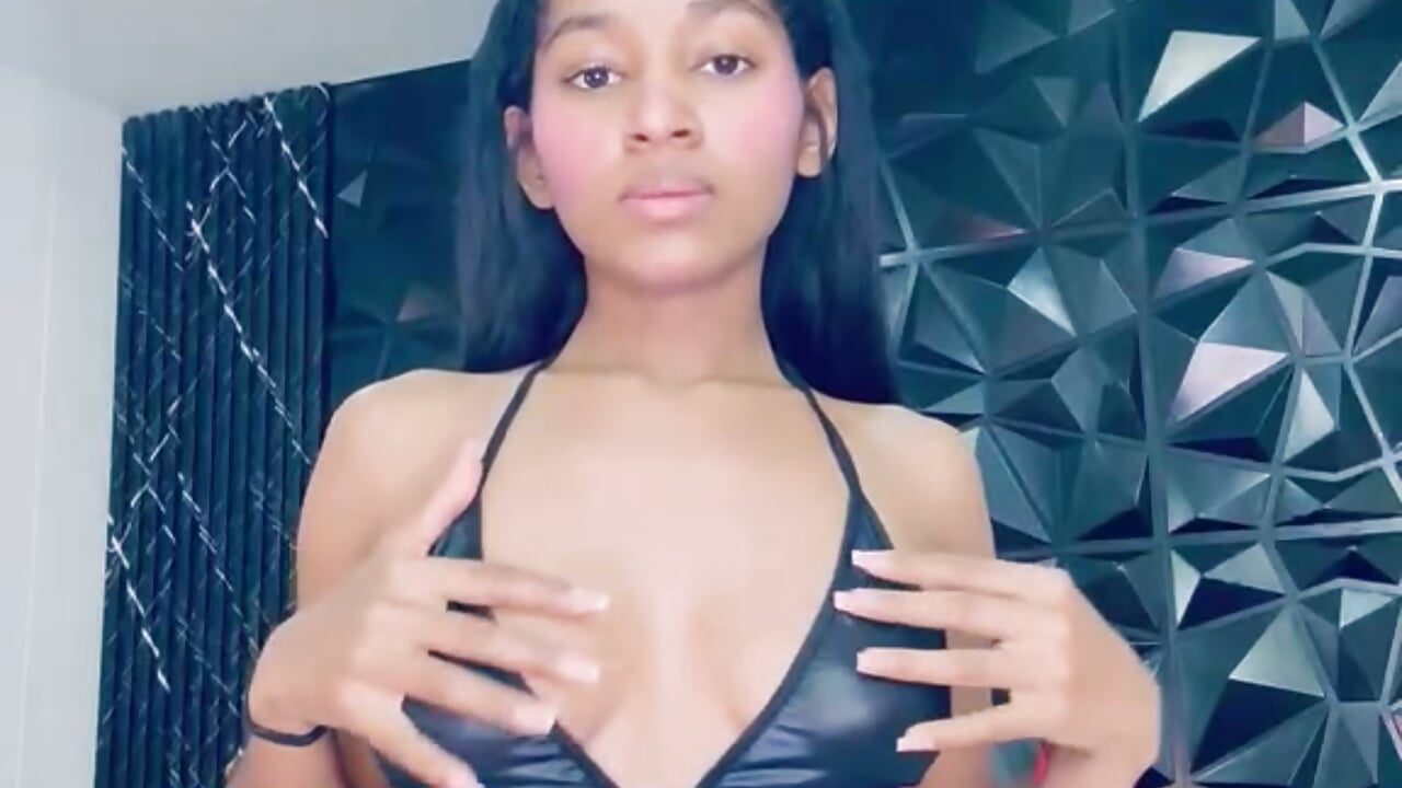 Love the time when dance just for you ♥ - vídeo de Angelicamayson modelo de câmara