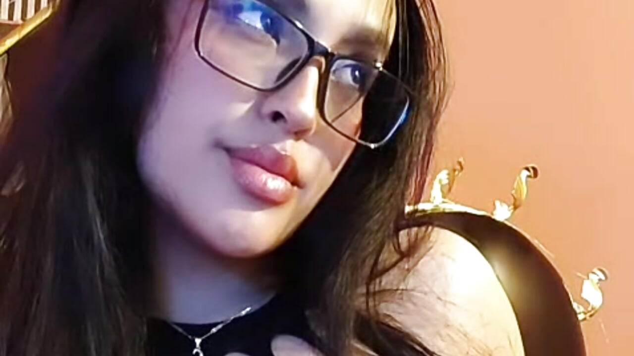 WhatsApp Video 2026-04-23 at 7,17,22 AM – video od webkamerové modelky Celesstee_xx