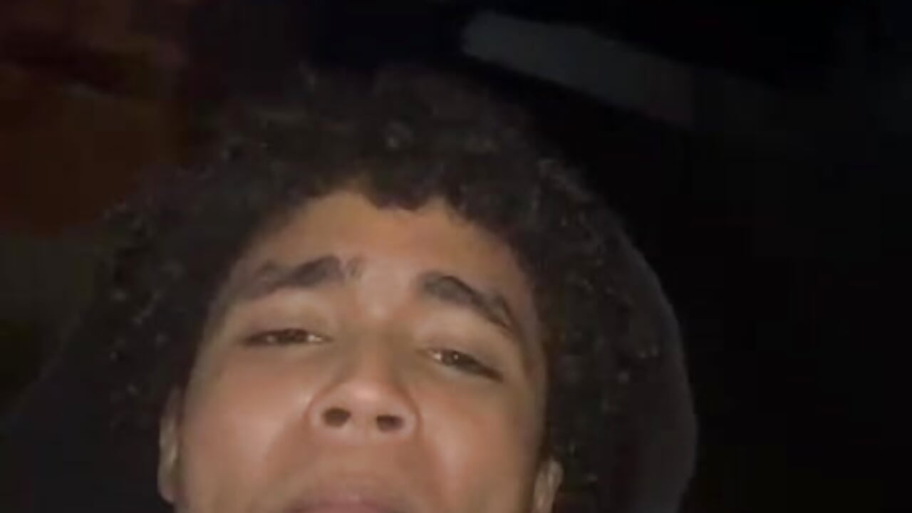 WhatsApp Video 2026-03-24 at 8,30,10 PM - vidéo du modèle de showcams Angel_morriz