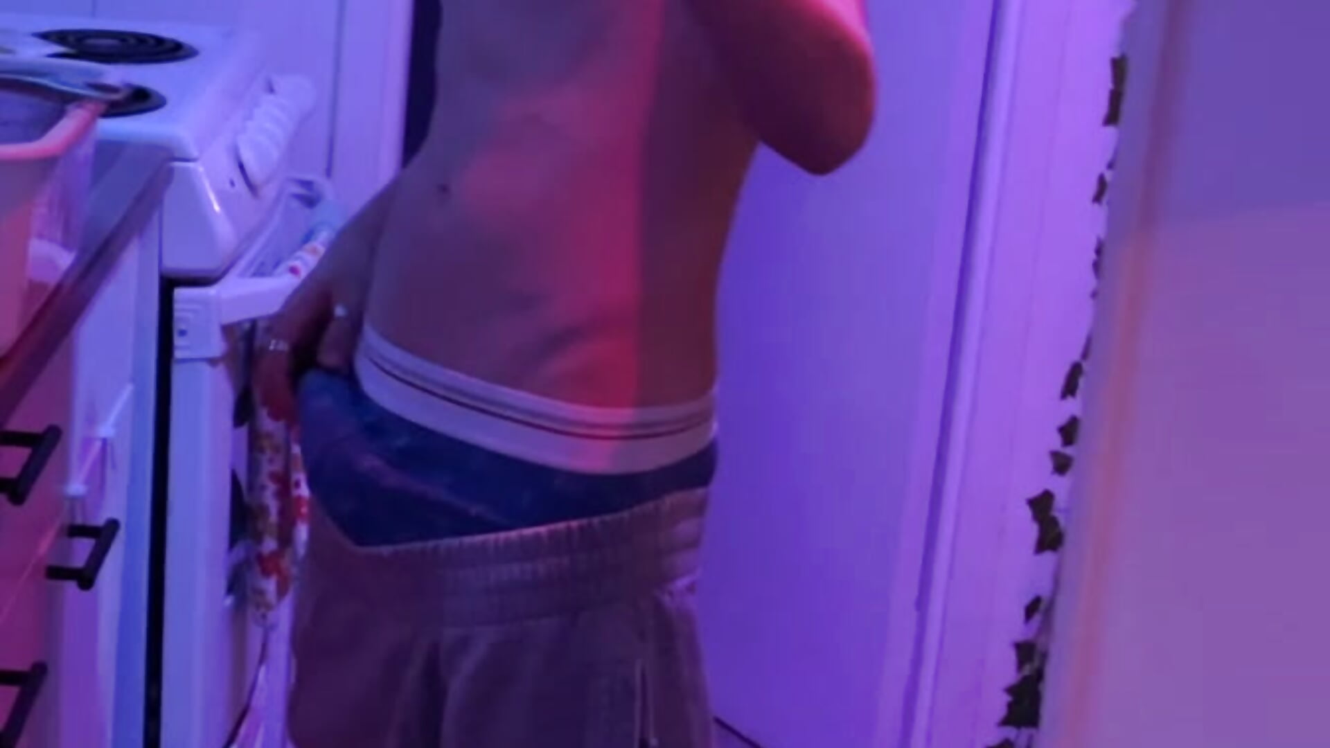 Getting it out - vídeo de la modelo de cam TwinkGaymer