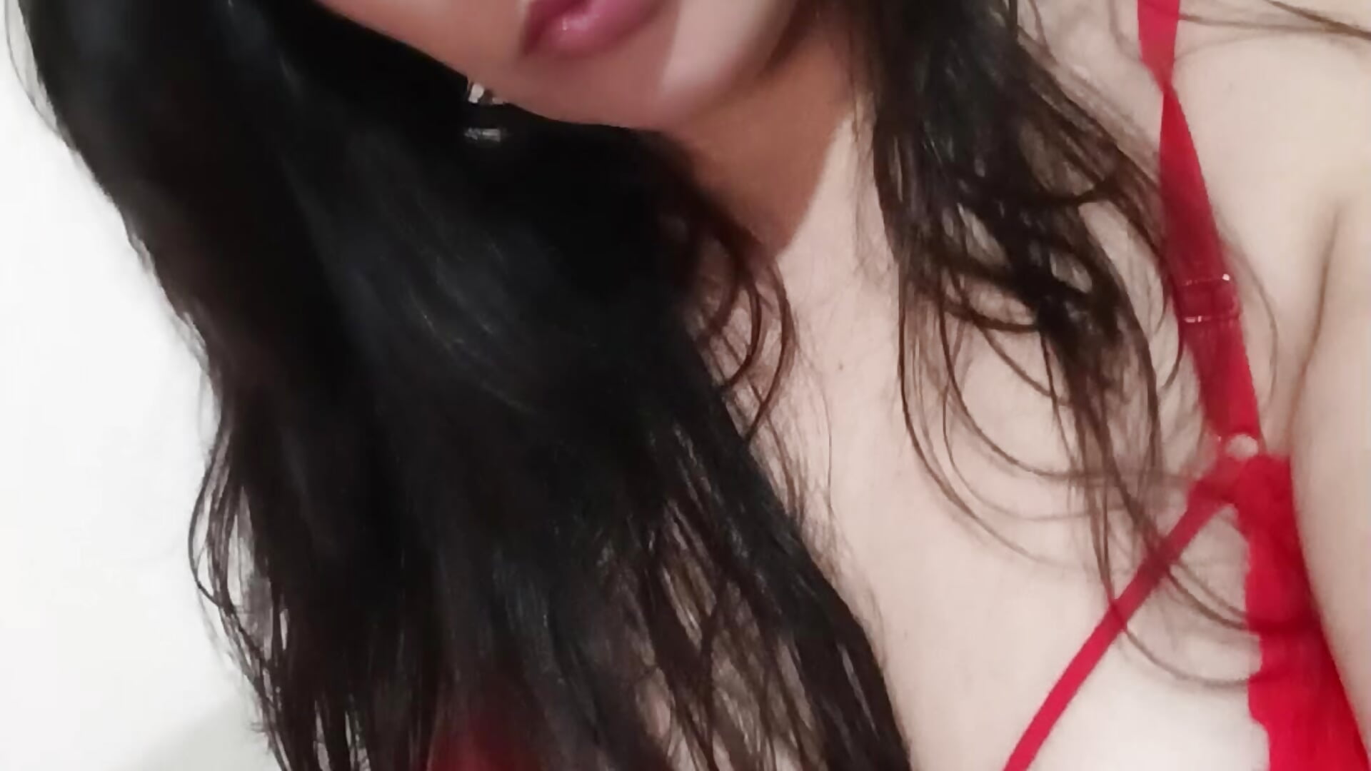 1000086413 - video av Sofi_xxx cam-modell