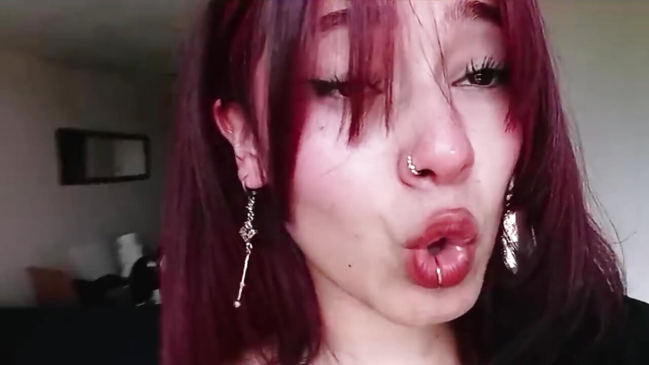 My pretty face - video by Sunny_maya cam model