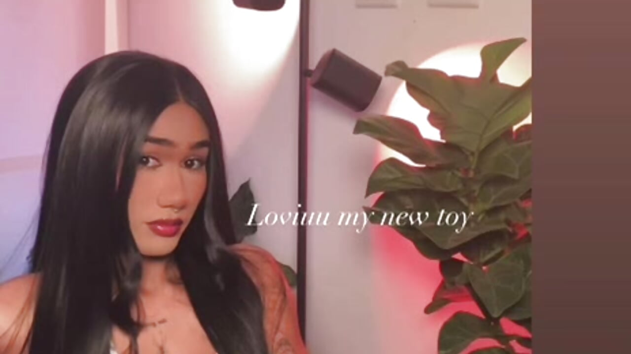 WhatsApp Video 2026-04-01 at 1,20,10 PM (1) - відео від вебкаммоделі adharac19