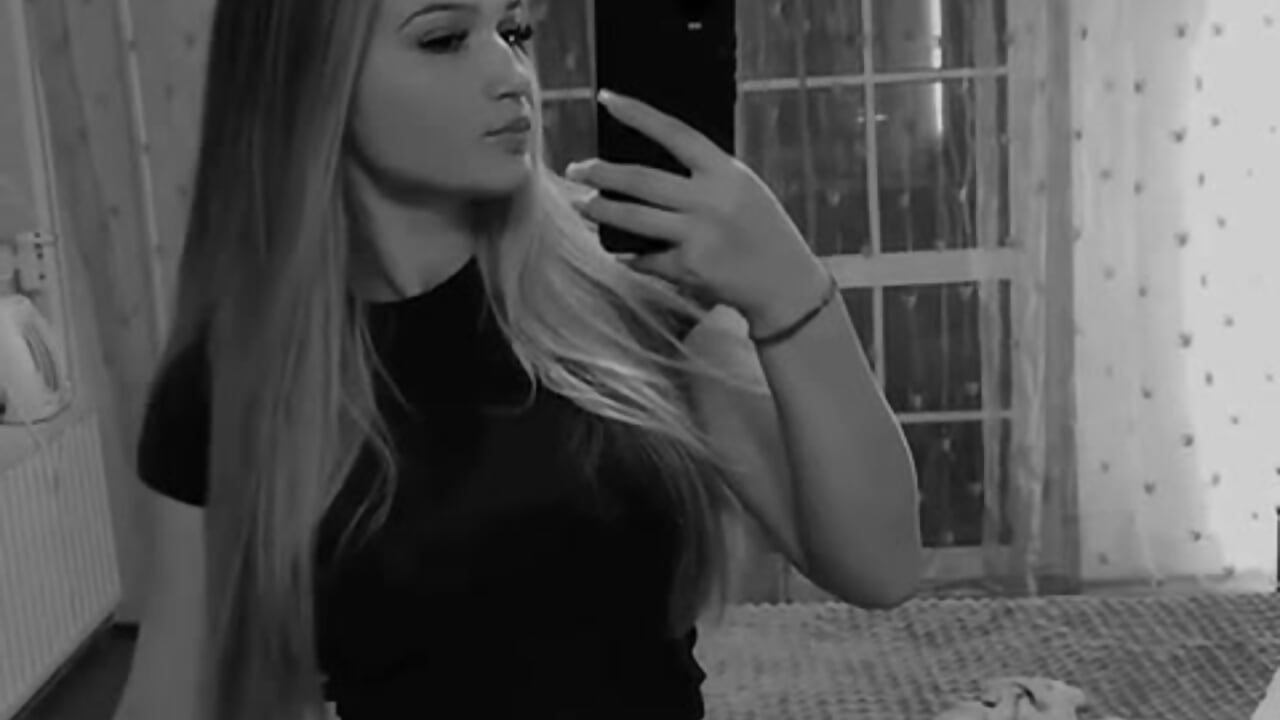 🥵🍑 - video by HoneyBunnyy_ cam model