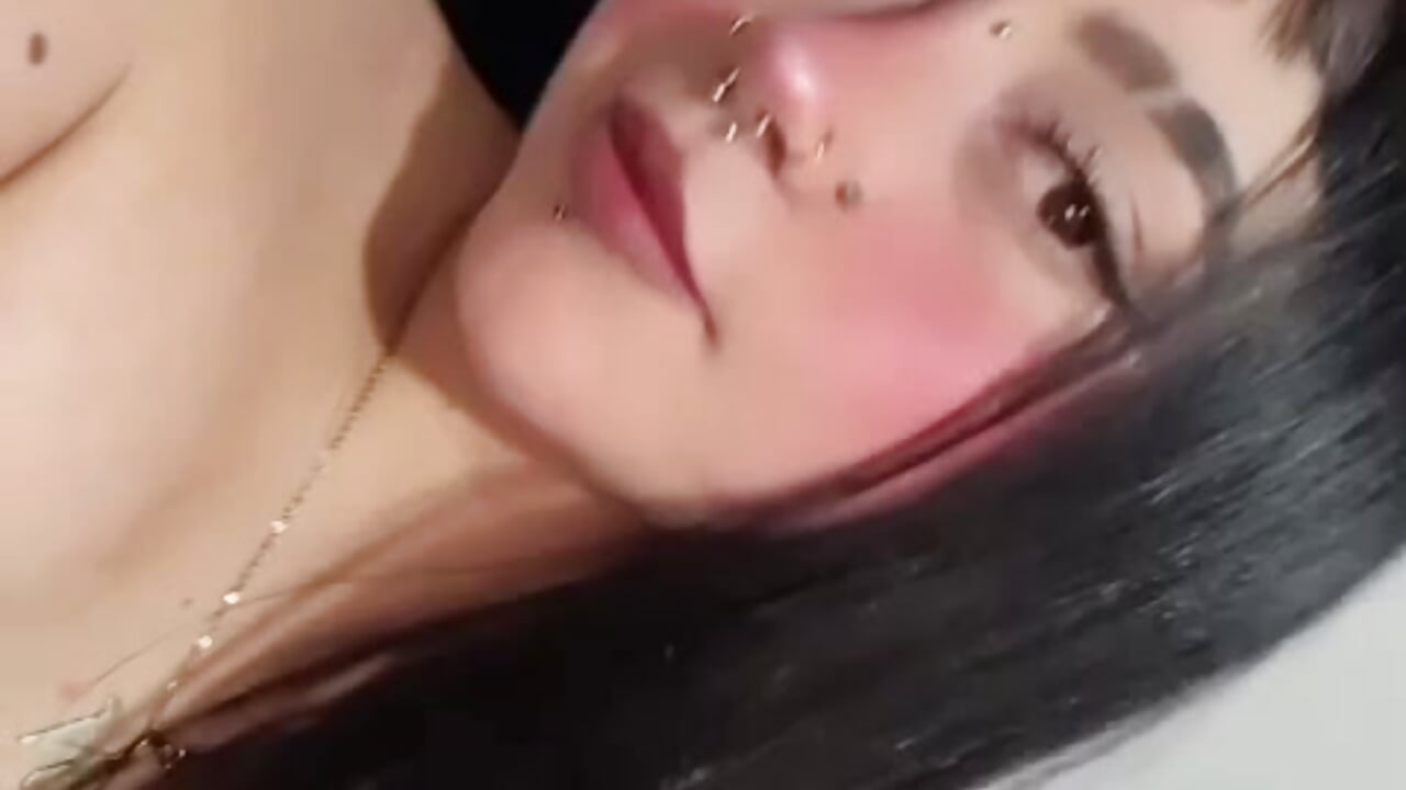 Natuu!♥ – video od webkamerové modelky magic_natuu