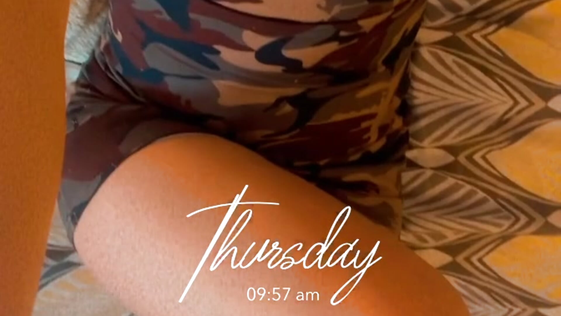 8A1BAD84-AE38-4905-B722-49210144D867 - vídeo de la modelo de cam Ashwak_trans