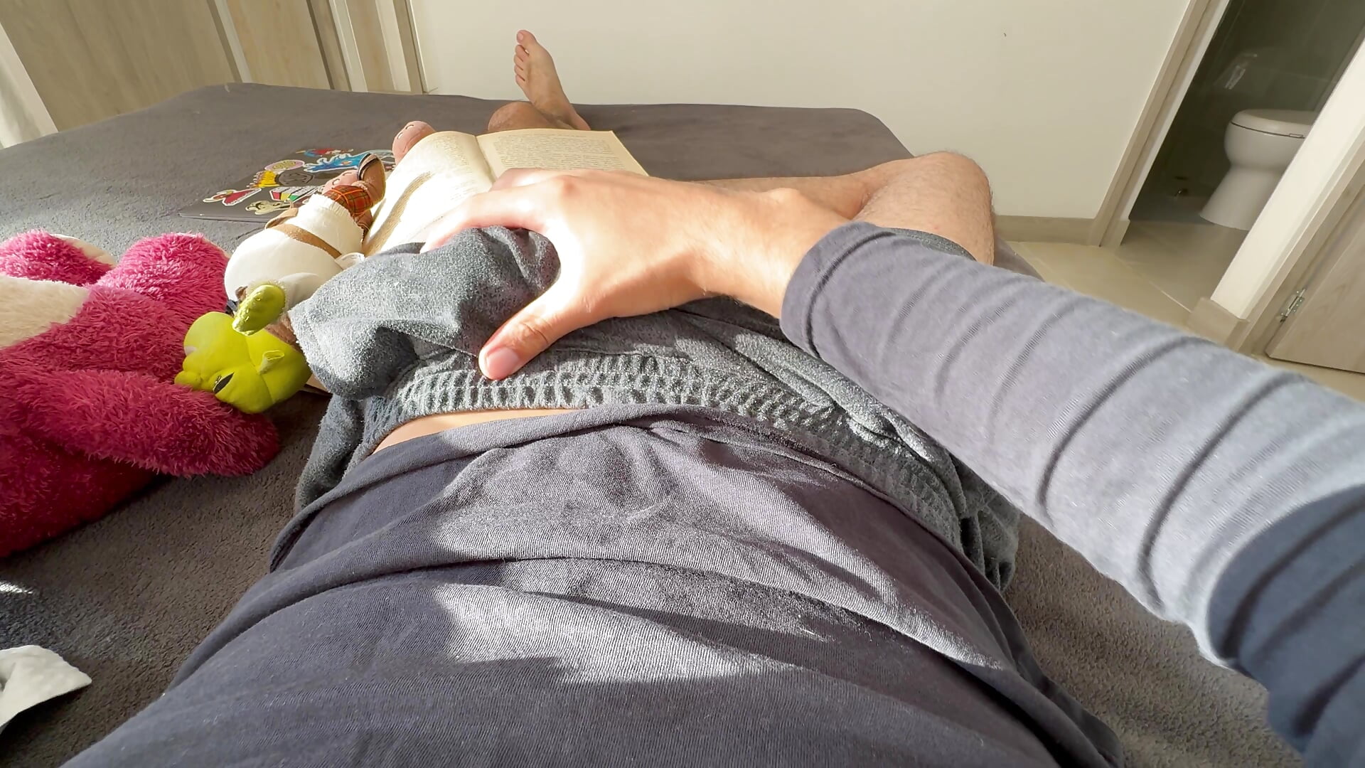 Playing with big cock - video by HornyPizzaBoyX cam model