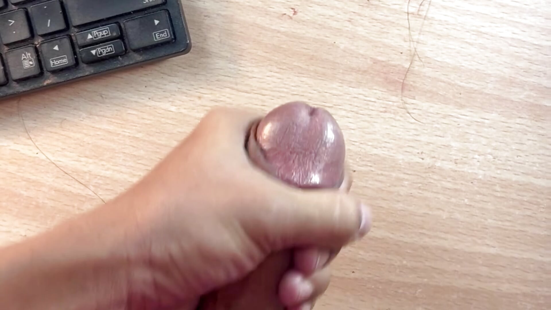 MASSIVE CUM - video by luxurioux_blake cam model