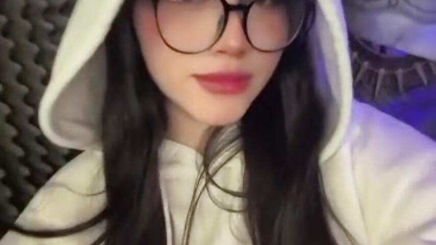 WhatsApp Video 2026-03-26 at 10,55,55 PM - video di ArielColemann modella di cam