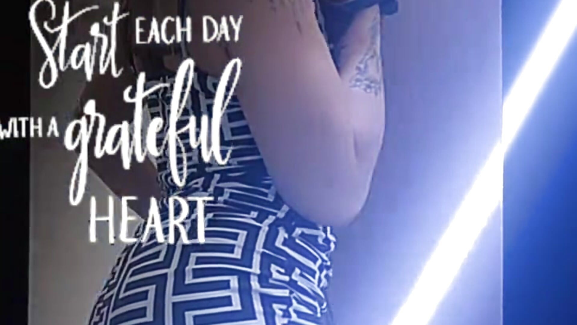 Sexy ole me - video by Honeyy_bunzzxoxo cam model