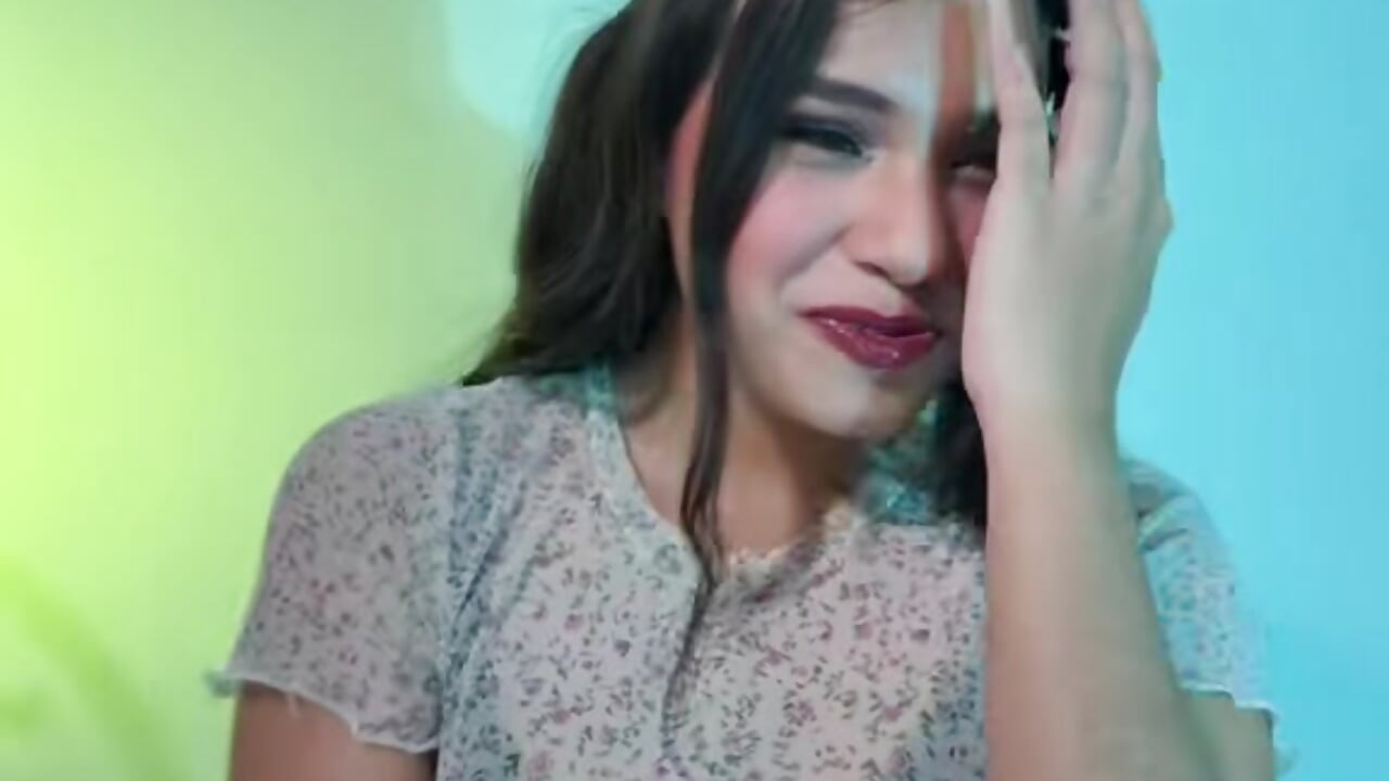 Trend - video oleh model kamera Colochitapupy