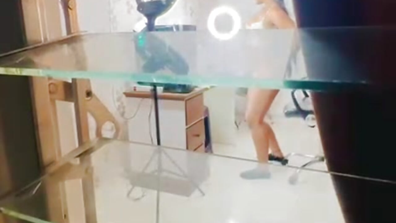 my neighbor spies on me - vidéo du modèle de showcams Antoniajblair