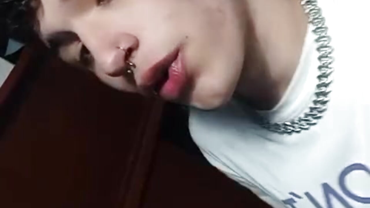 Luan 😘 — filmik LuanRossetti, modela(-lki) na kamerkach