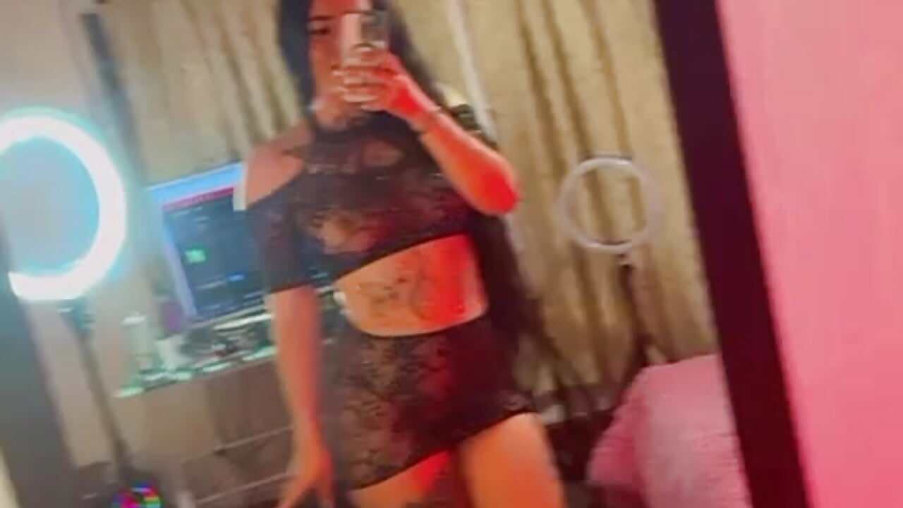 😍 - video by MedussaThomson cam model
