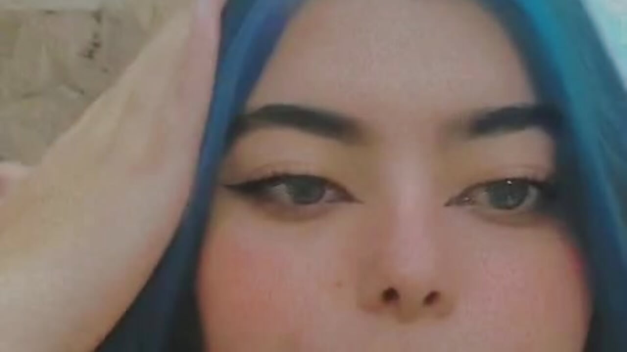 ¡HELLO, IT'S ME! - Vídeo de Leeyla_blade, modelo de vídeos