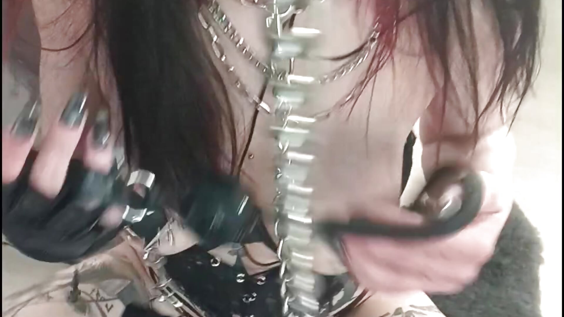 9703c3ae-456e-4aaf-bd3e-0c592958b491-1_all_2077 - video by silly_sillyia cam model