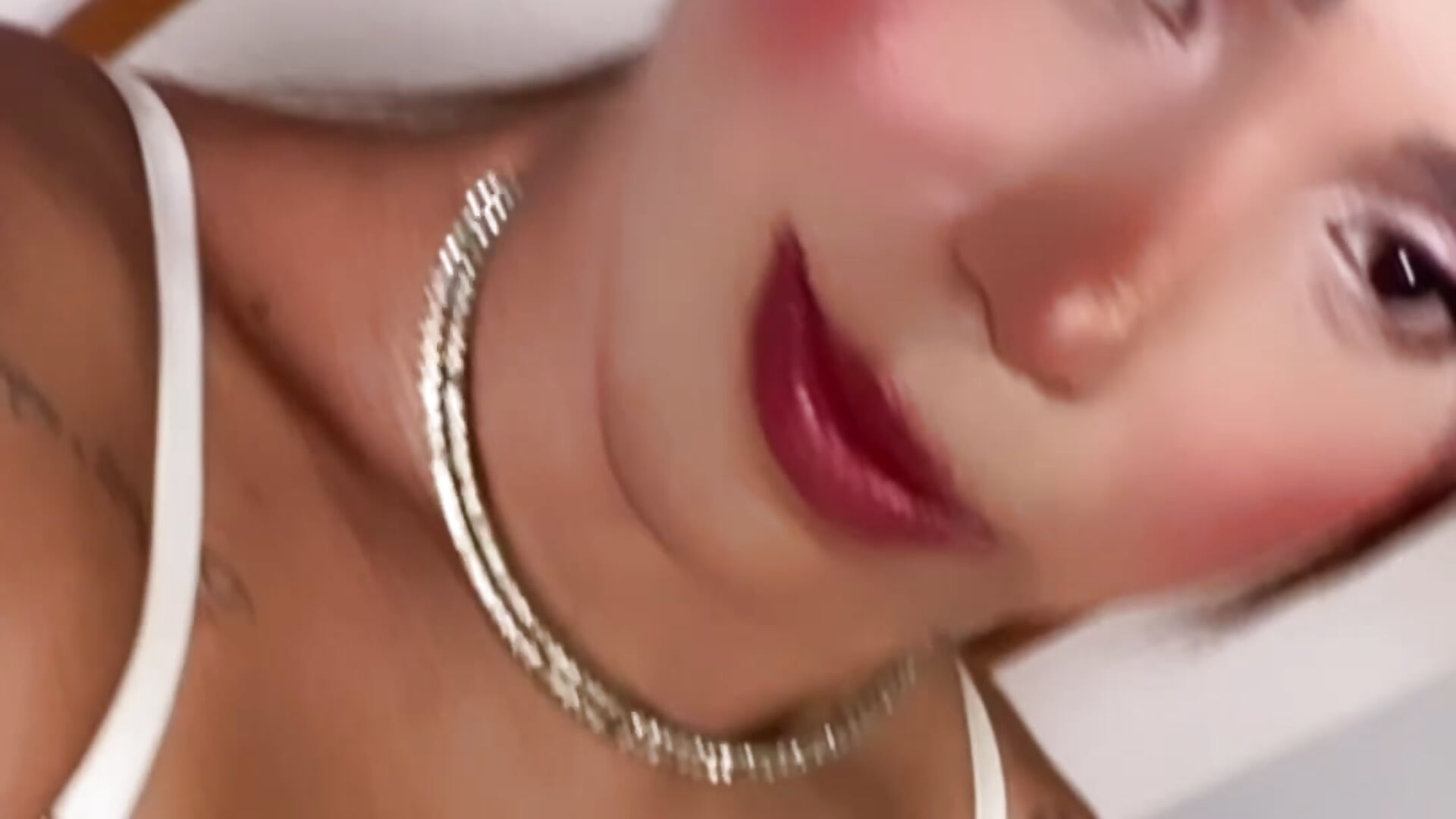 Beauty - vídeo de la modelo de cam Jullyanaximeness