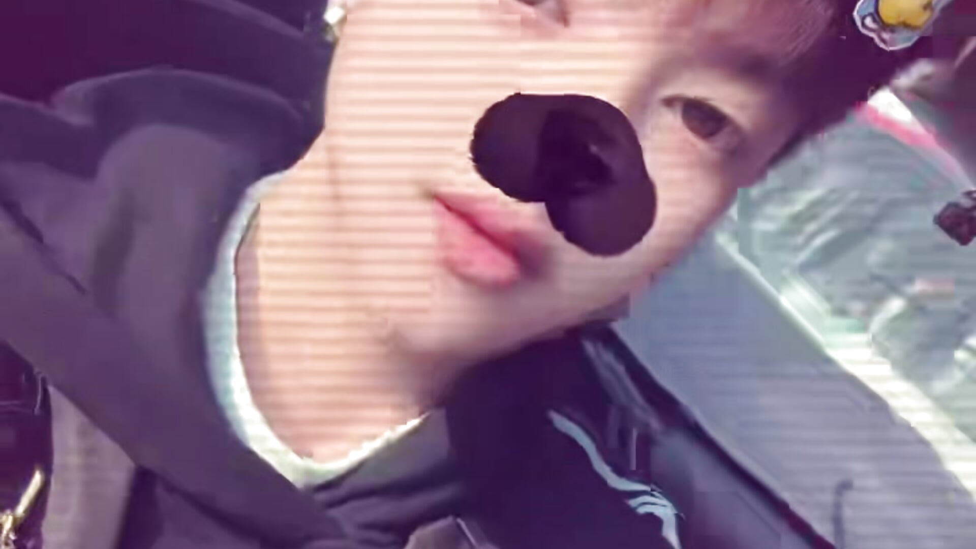 帅气男孩 - video by BGM-666 cam model