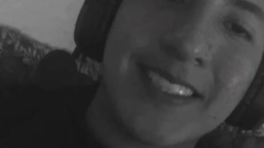 Aburrido 😅 - video van Memivir
