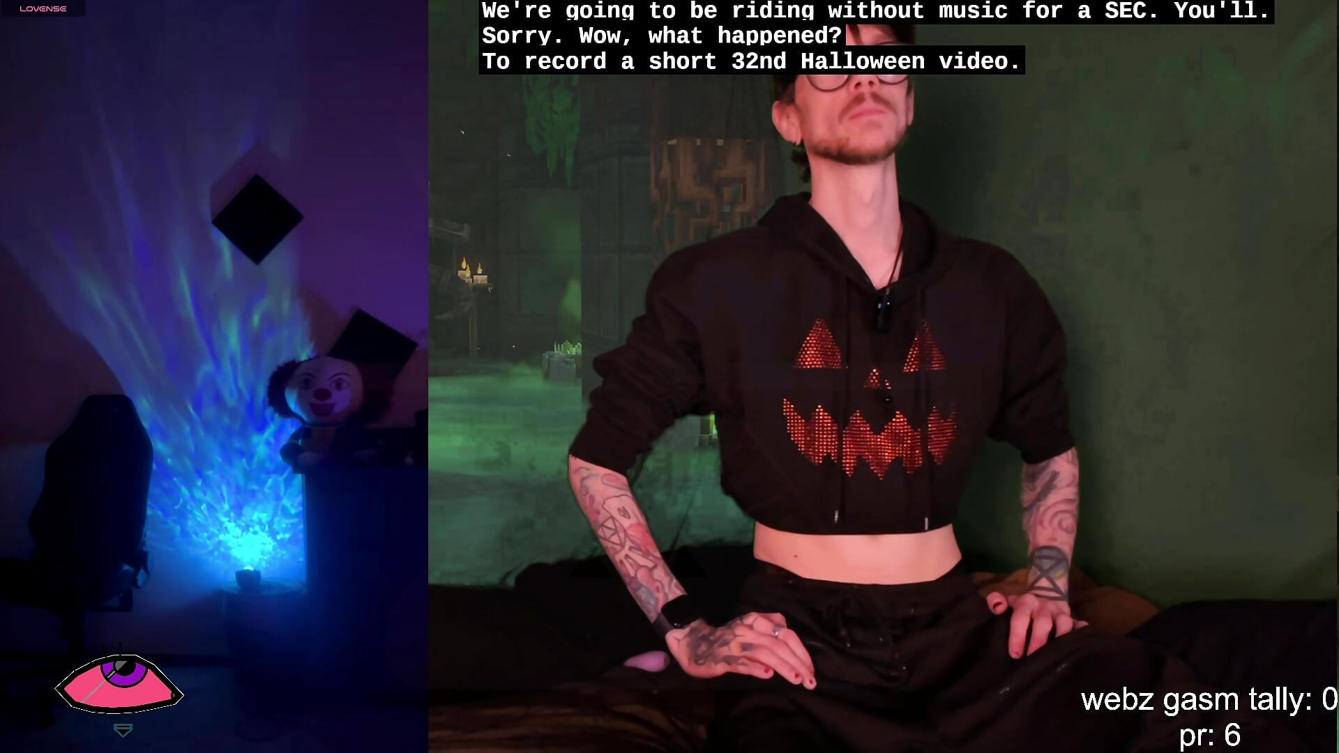 Idk. We just wanted the Halloween tag. - video van webzandkordz cam-model